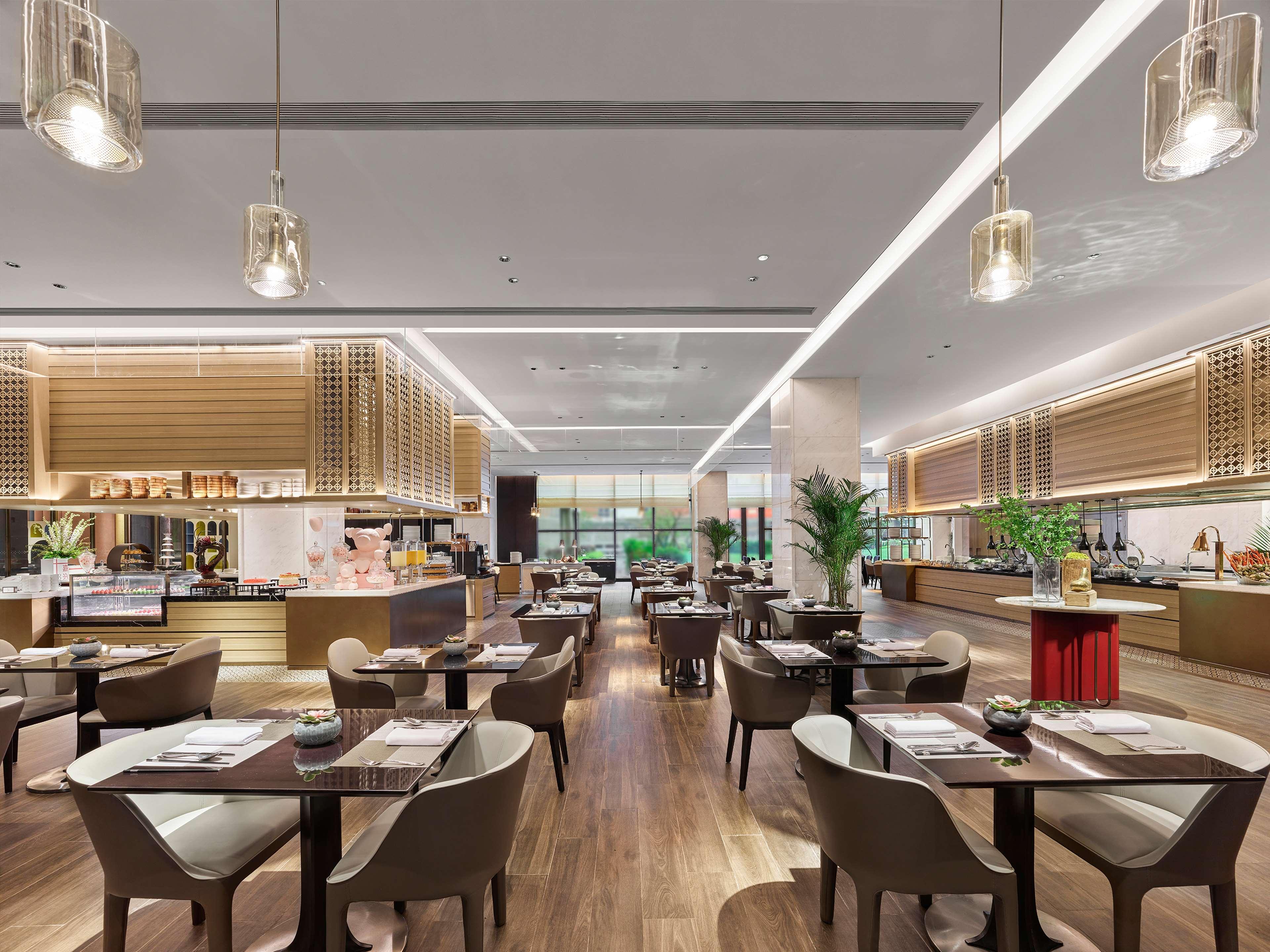 Hilton Jiaxing Hotel Bagian luar foto