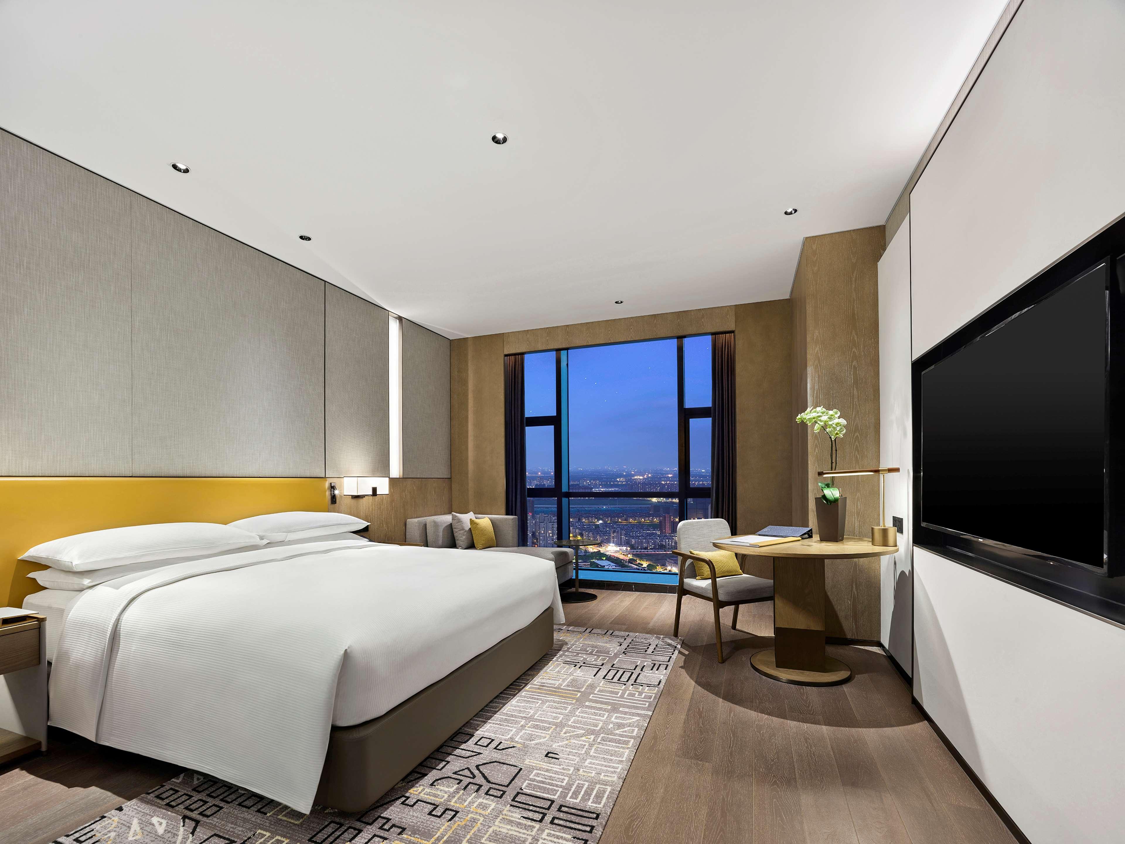Hilton Jiaxing Hotel Bagian luar foto