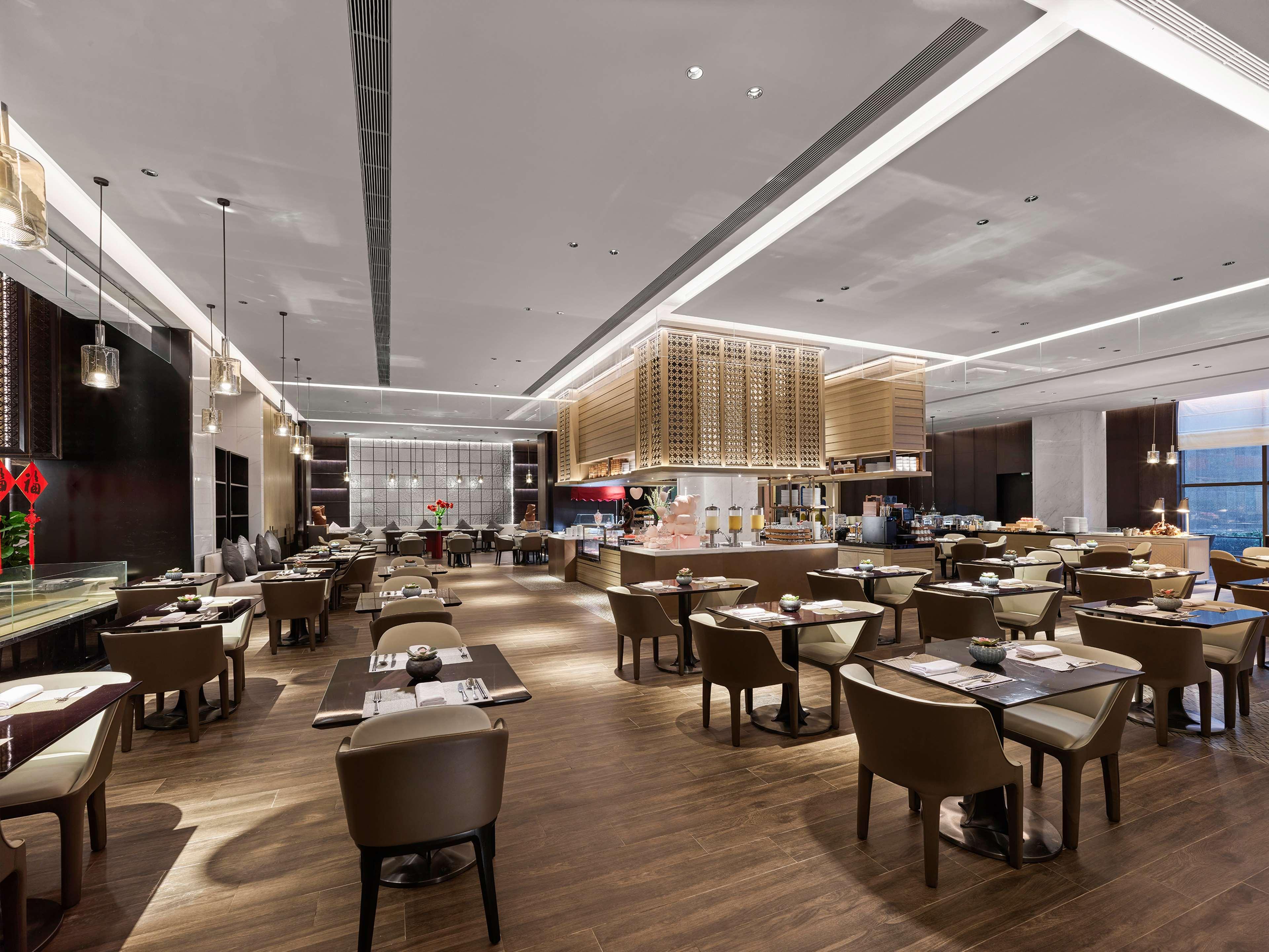Hilton Jiaxing Hotel Bagian luar foto