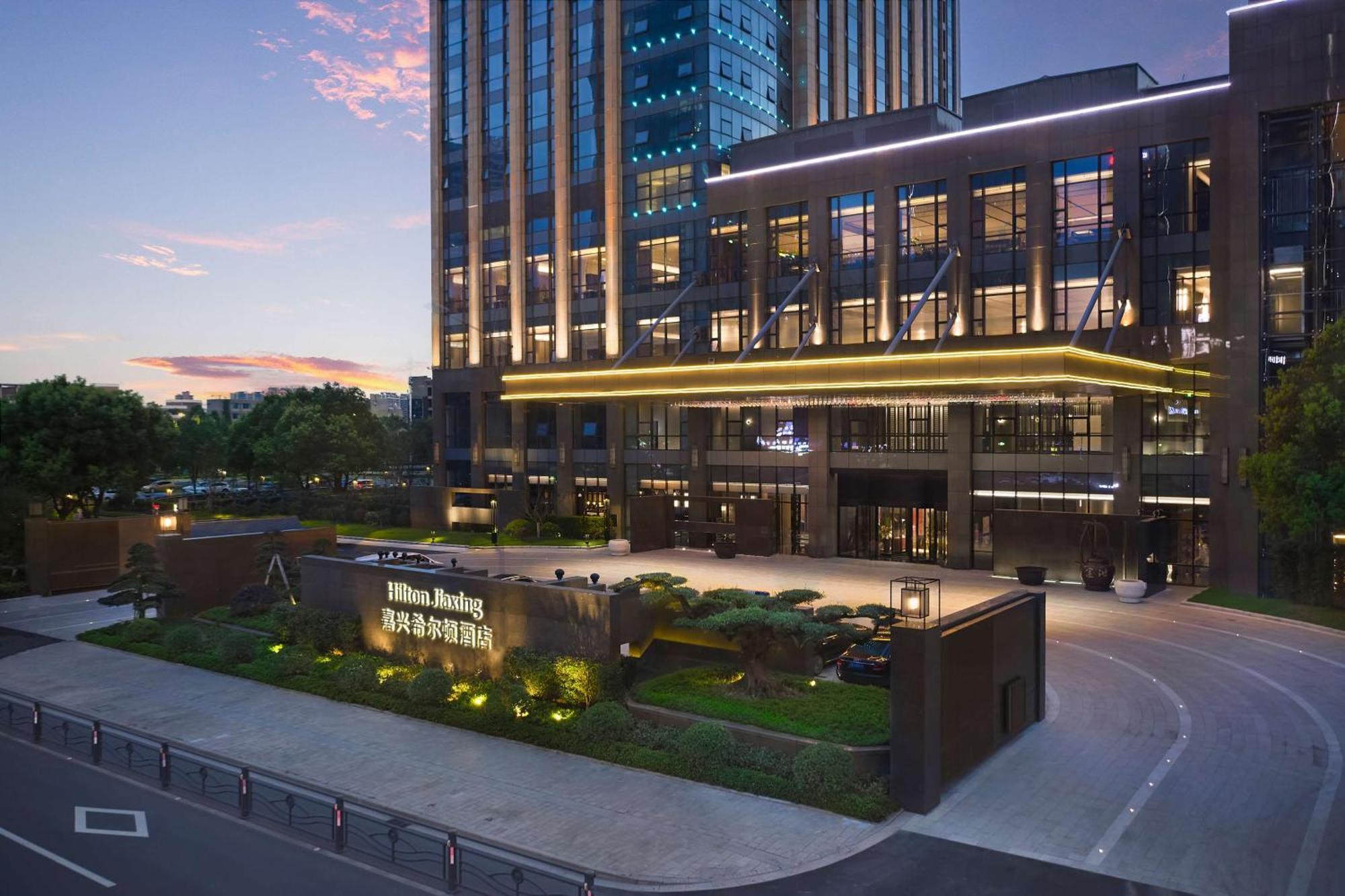 Hilton Jiaxing Hotel Bagian luar foto