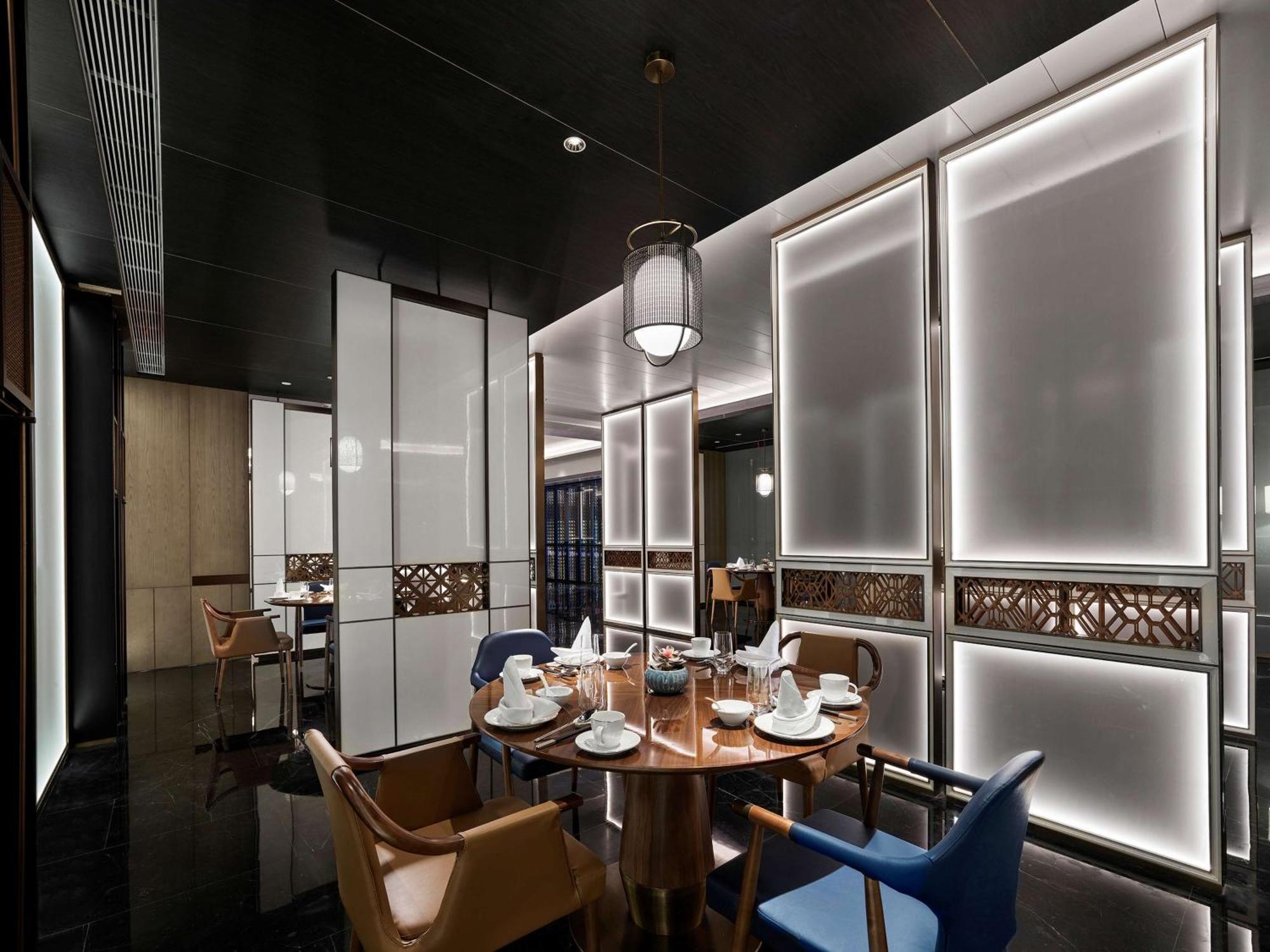 Hilton Jiaxing Hotel Bagian luar foto